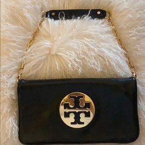 Tory Burch Reva Clutch is always a perfect staple!